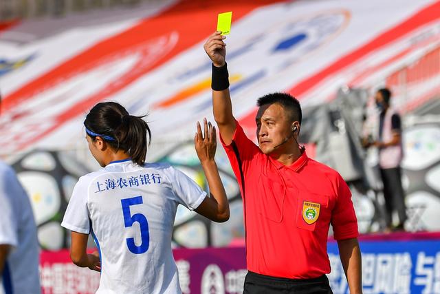 英超-格瓦迪奥尔破门 曼城客场1-2伯恩茅斯